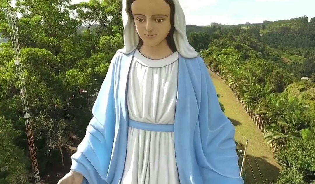 La imagen de la Virgen Milagrosa más grande del mundo está en Brasil